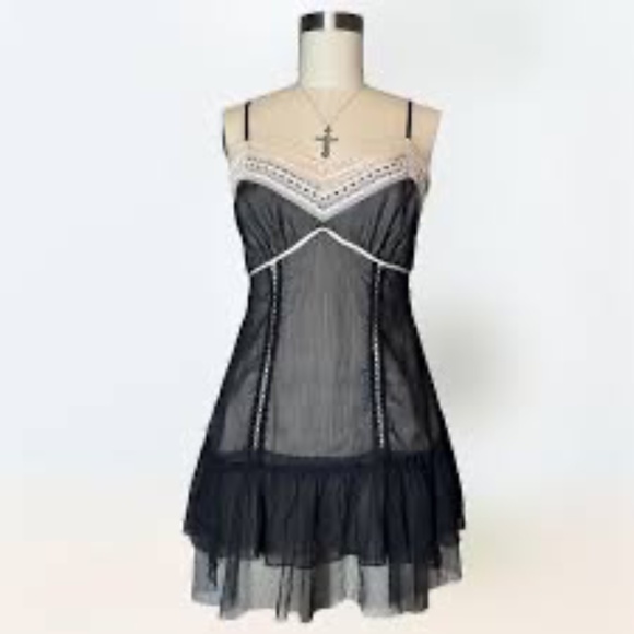 Heart Soul Women’s Small Sheer Black Lace Trim Babydoll Slip Dress - Picture 13 of 13